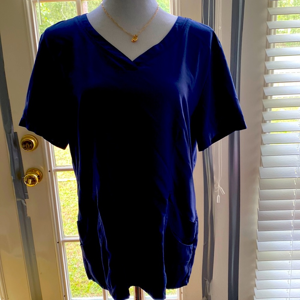 Urbane Ultumate scrub top blue Large